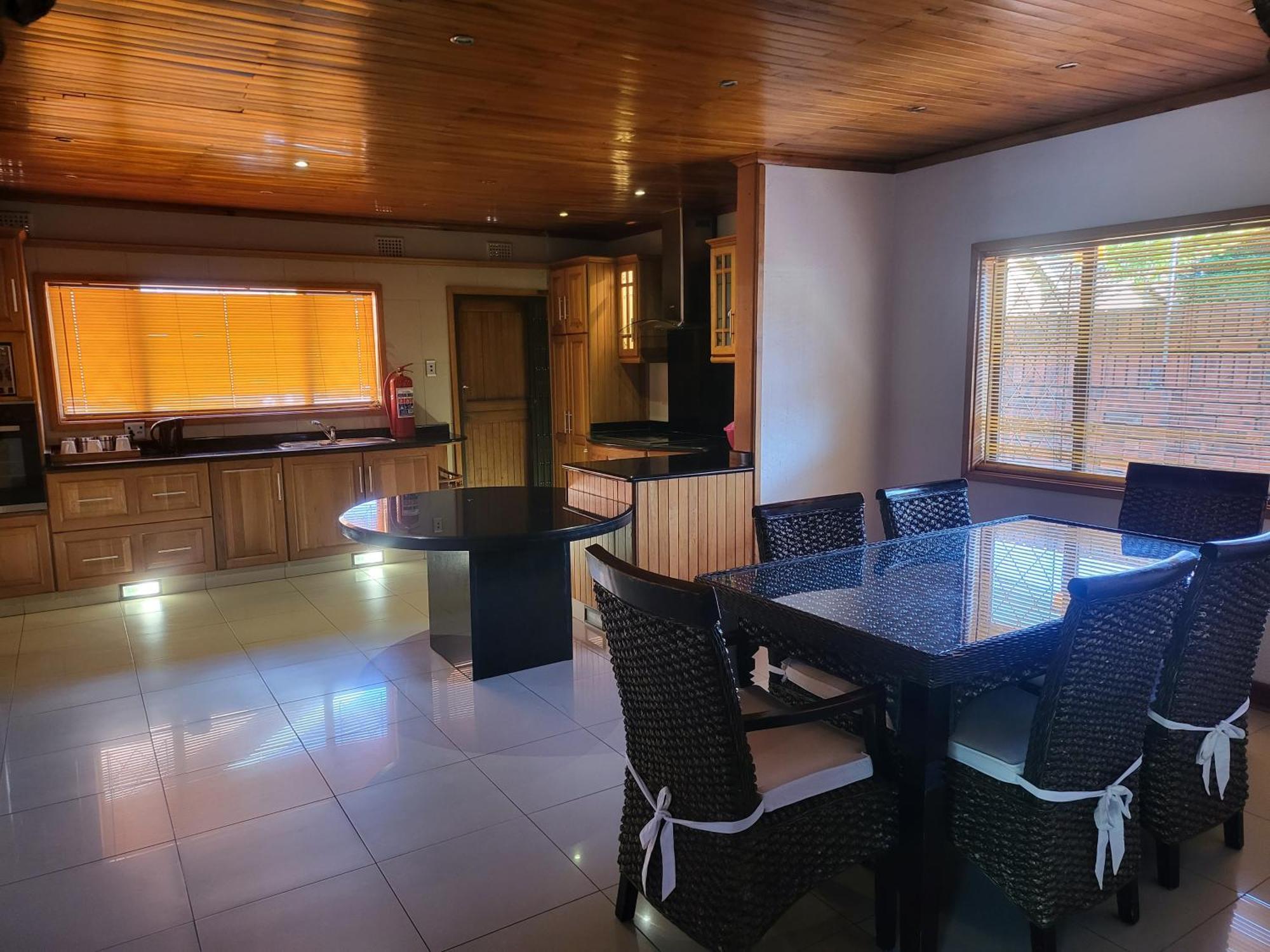 Emangunini Guest House Richards Bay Exterior foto