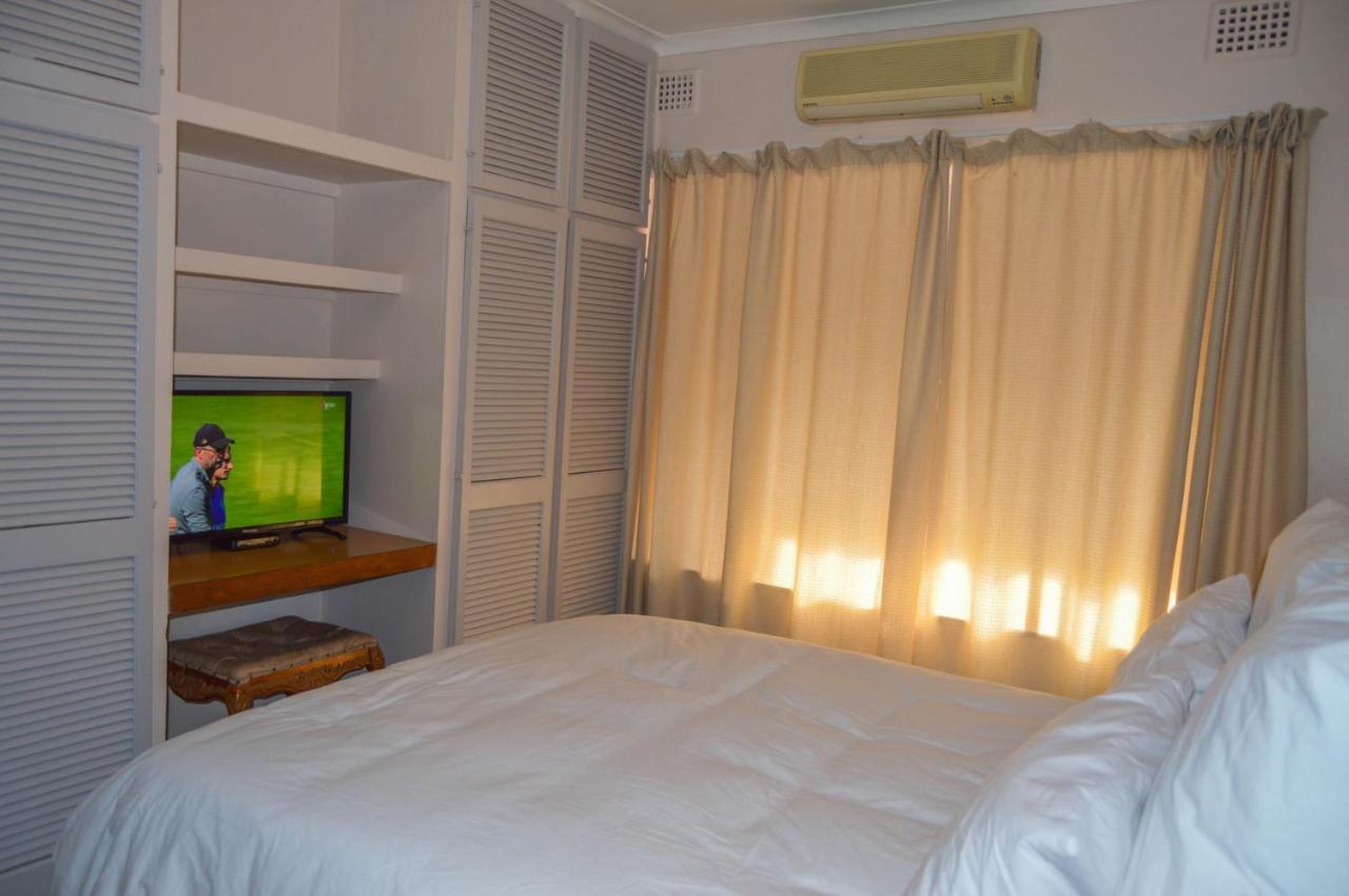 Emangunini Guest House Richards Bay Exterior foto